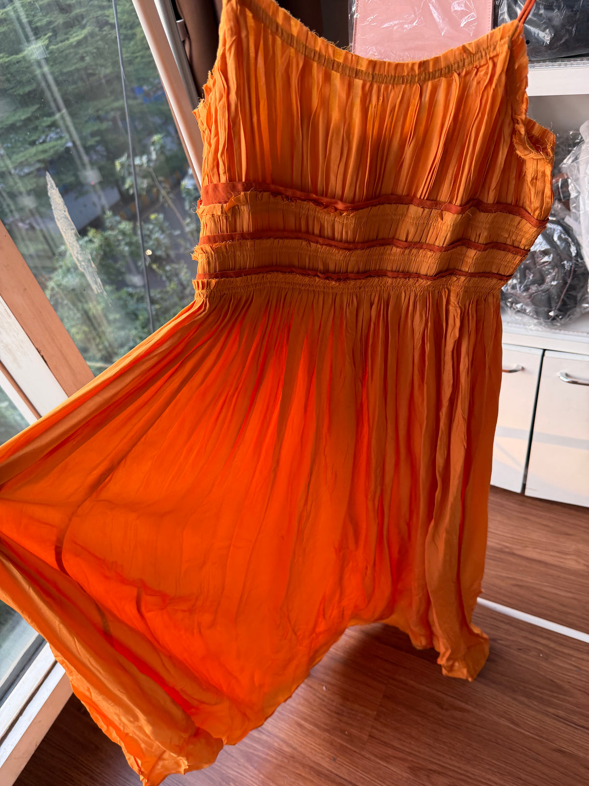 DRESSES