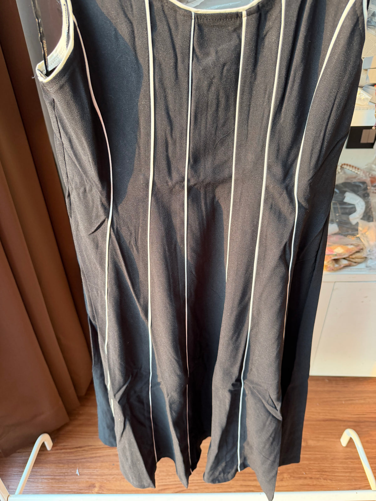 BLACK MIDI DRESS