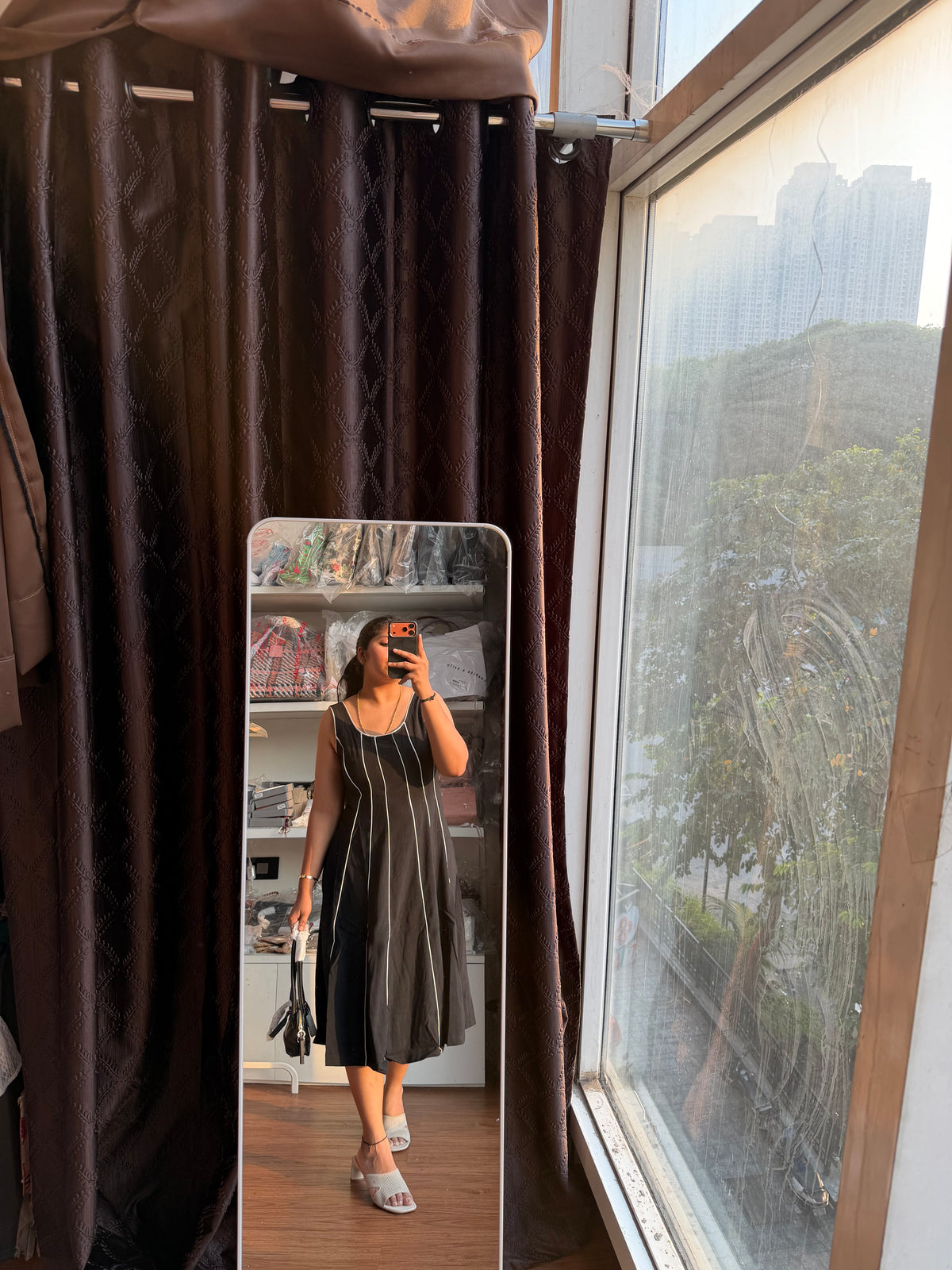 BLACK MIDI DRESS