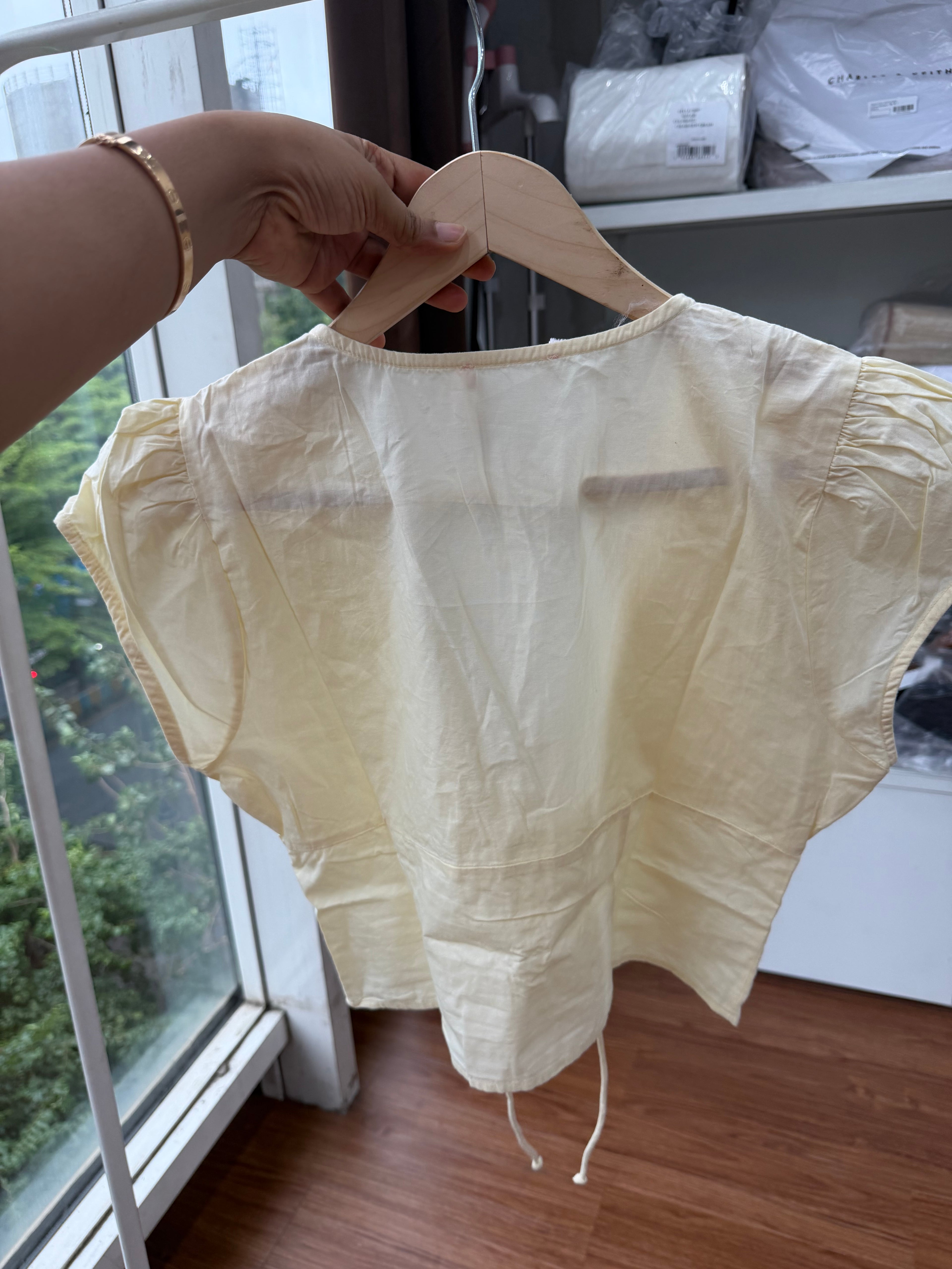 GINA TRICOT TOP
