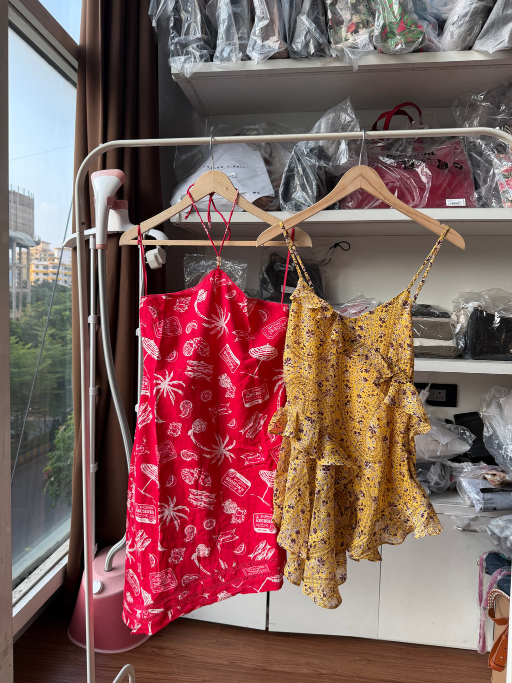 DRESSES