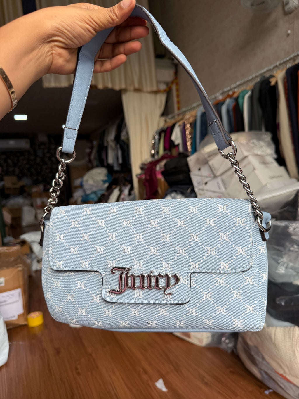 JUICY COUTURE