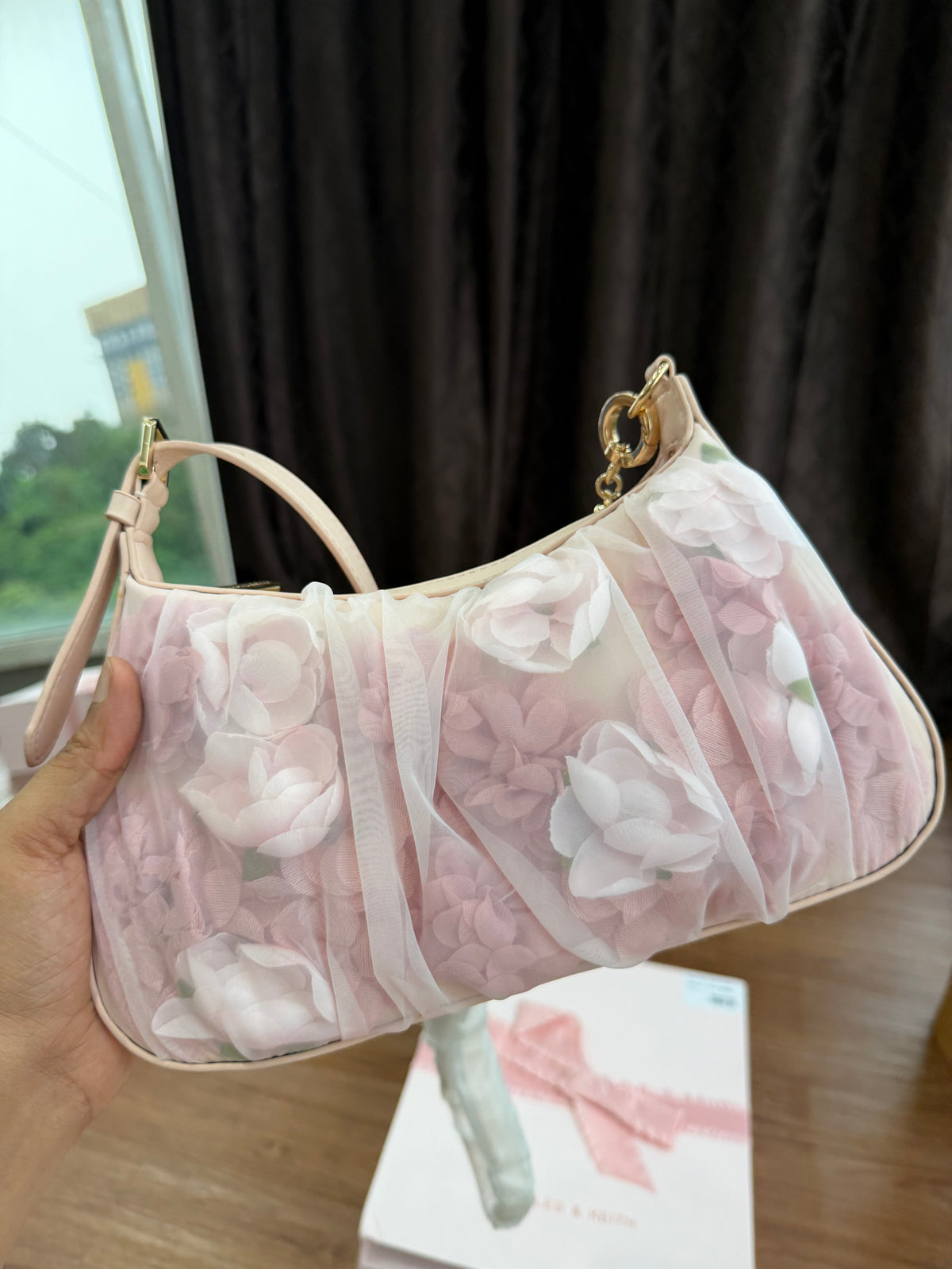 CHARLES AND KEITH Gift Set: Floral-Mesh Pearl-Strap Shoulder Bag - Light Pink
