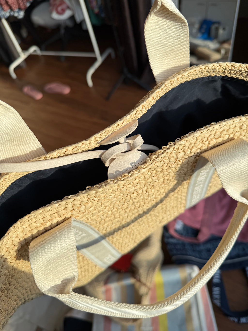 TOMMY HILFIGER SMALL TOTE