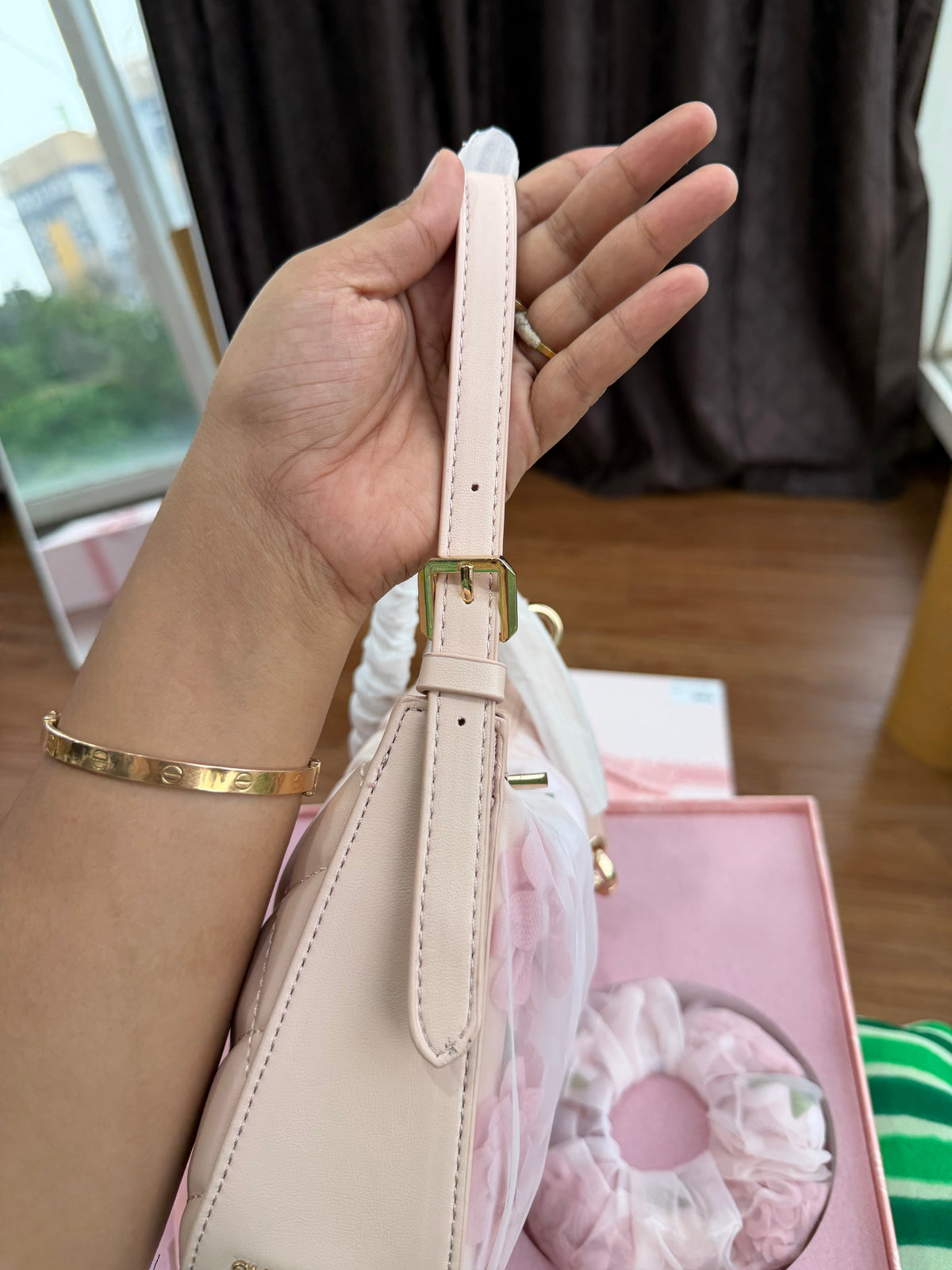 CHARLES AND KEITH Gift Set: Floral-Mesh Pearl-Strap Shoulder Bag - Light Pink
