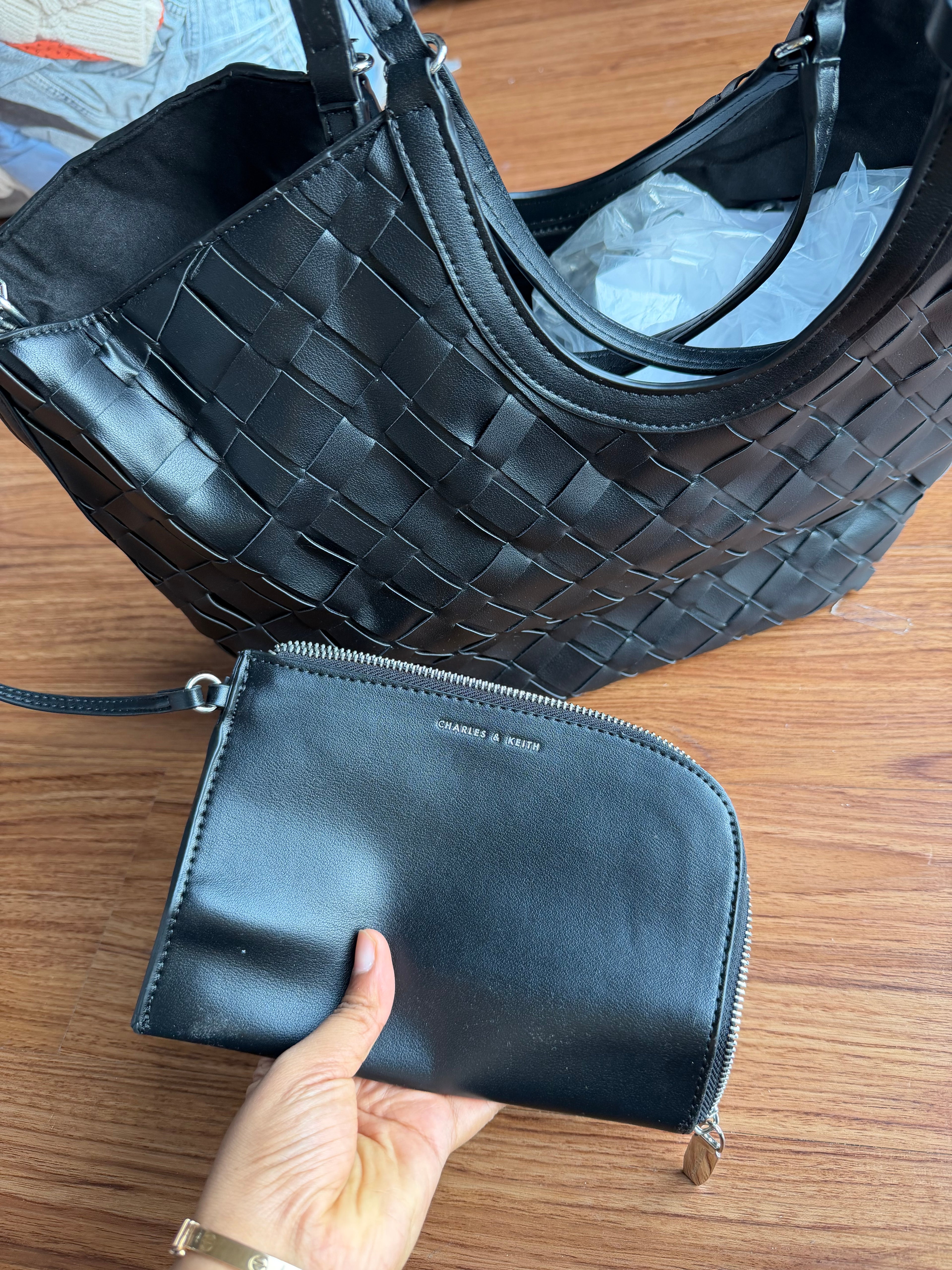 CHARLES AND KEITH IVETTE WOVEN TOTE