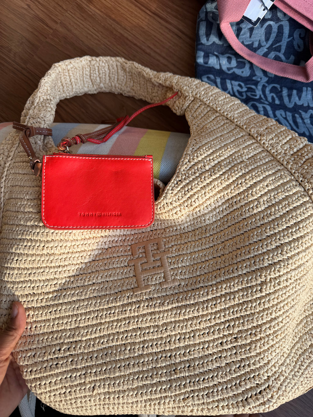 TOMMY HILFIGER CROCHET BUCKET