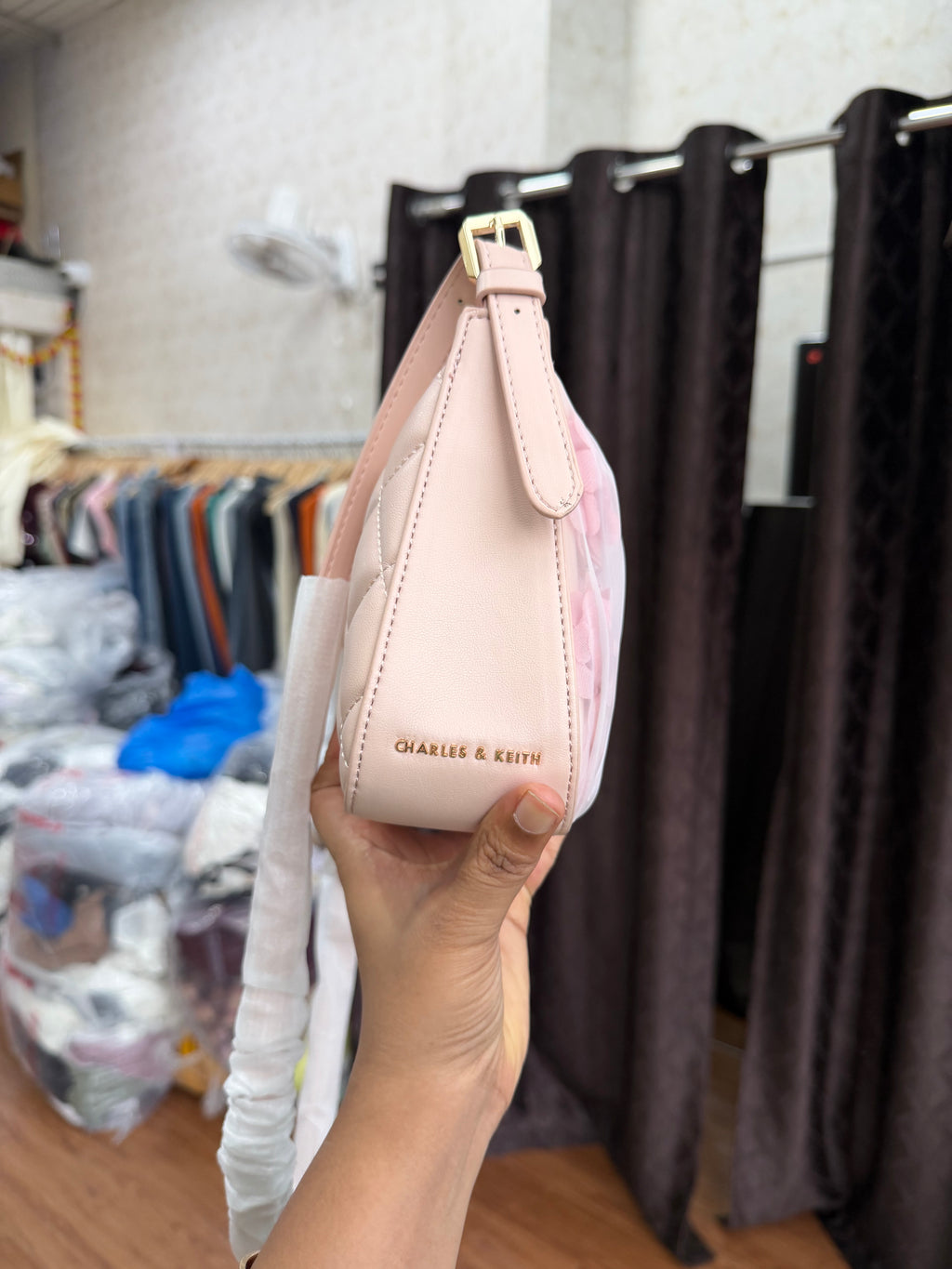 CHARLES AND KEITH Gift Set: Floral-Mesh Pearl-Strap Shoulder Bag - Light Pink