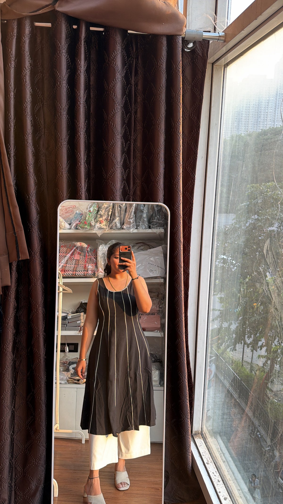 BLACK MIDI DRESS