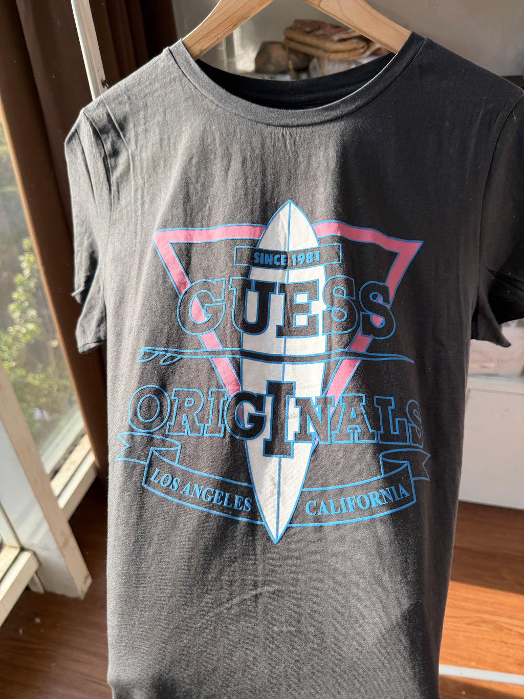 Guess tshirt