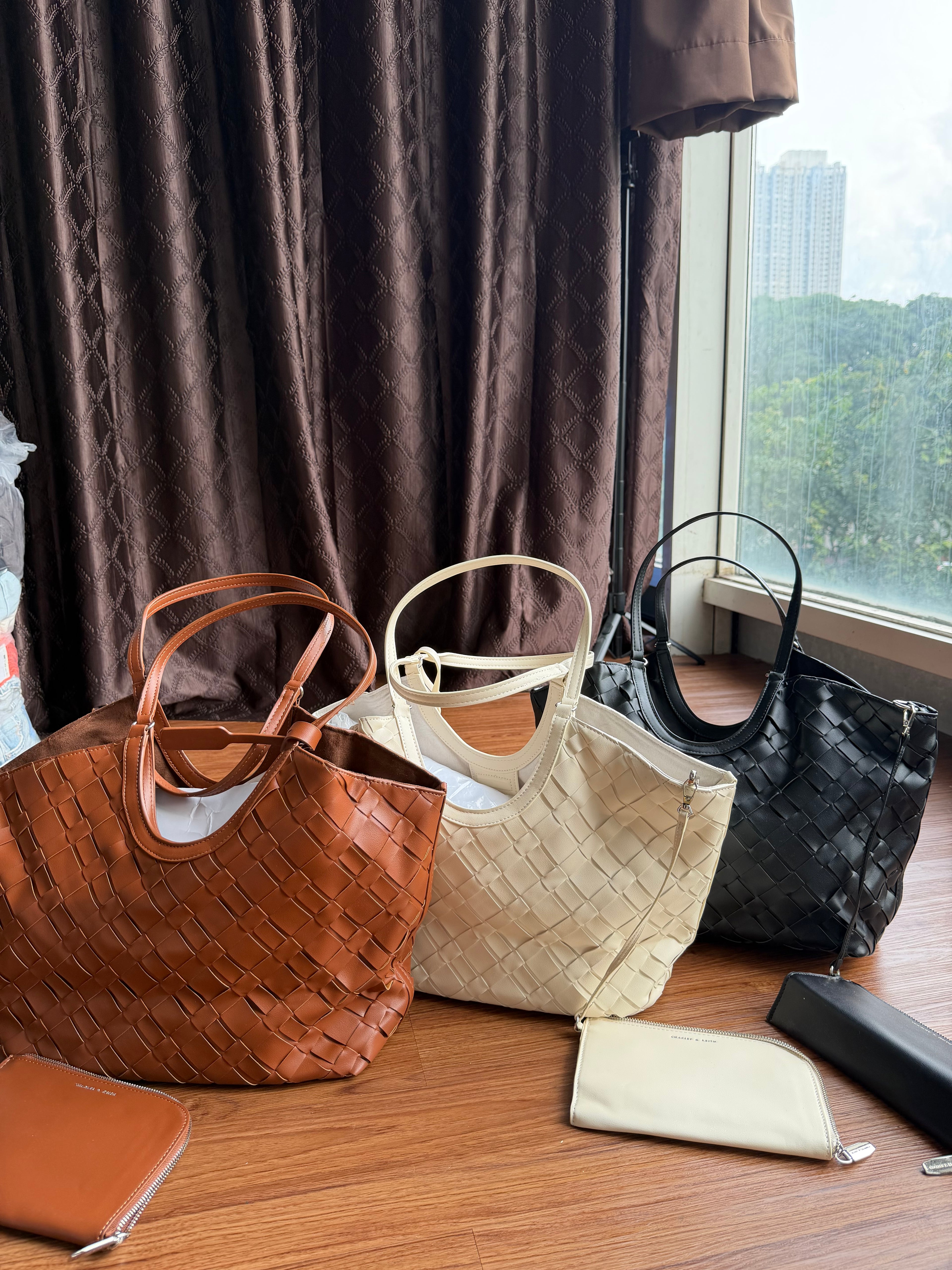 CHARLES AND KEITH IVETTE WOVEN TOTE