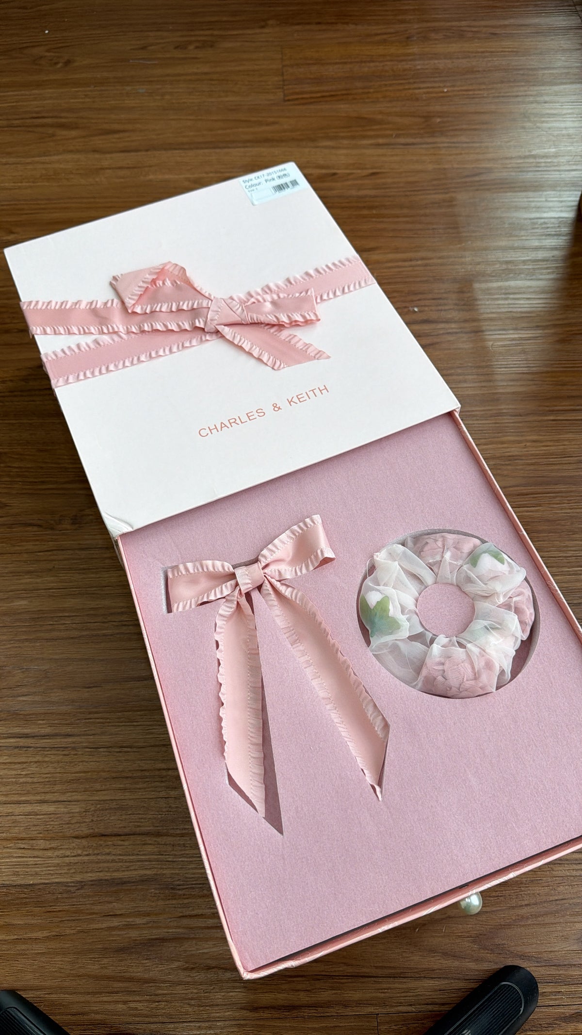 CHARLES AND KEITH Gift Set: Floral-Mesh Pearl-Strap Shoulder Bag - Light Pink