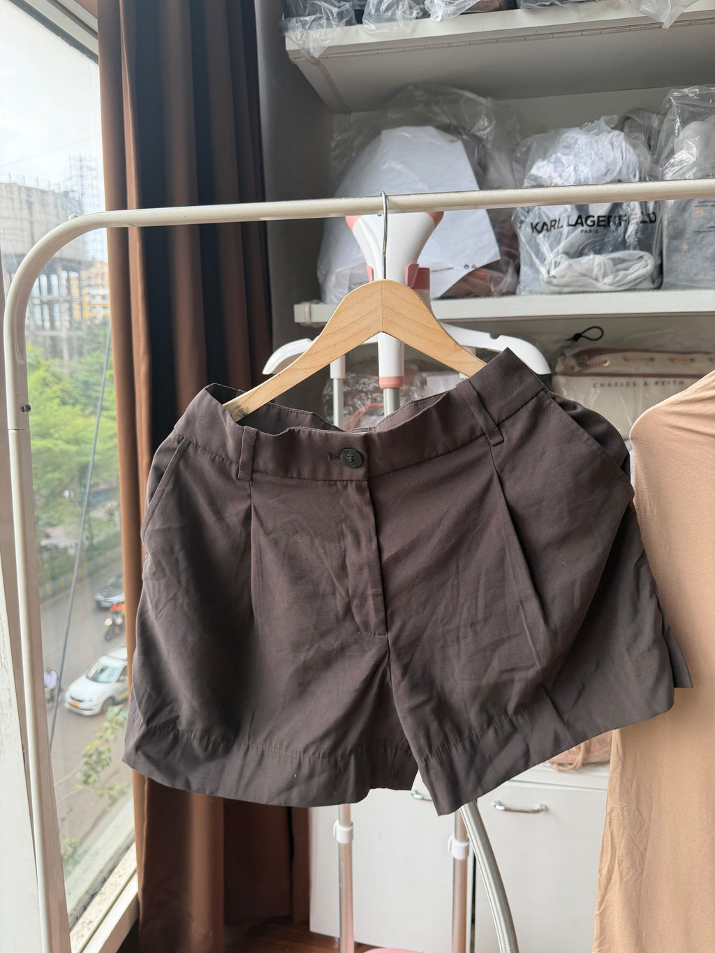 H&M tailored shorts