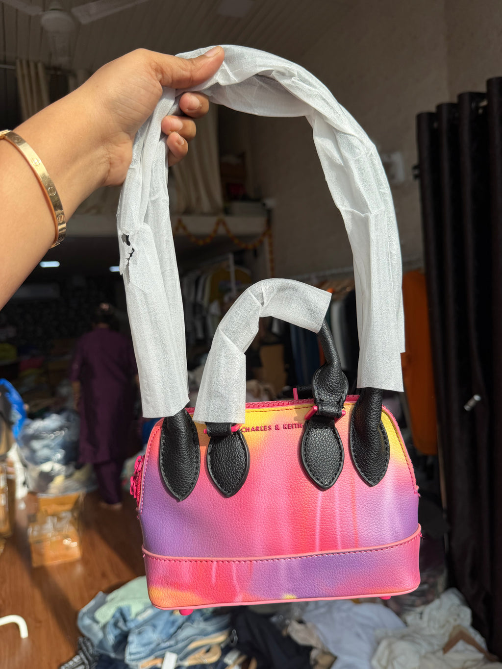 Charles and Keith SMALL SHOULDER BAG