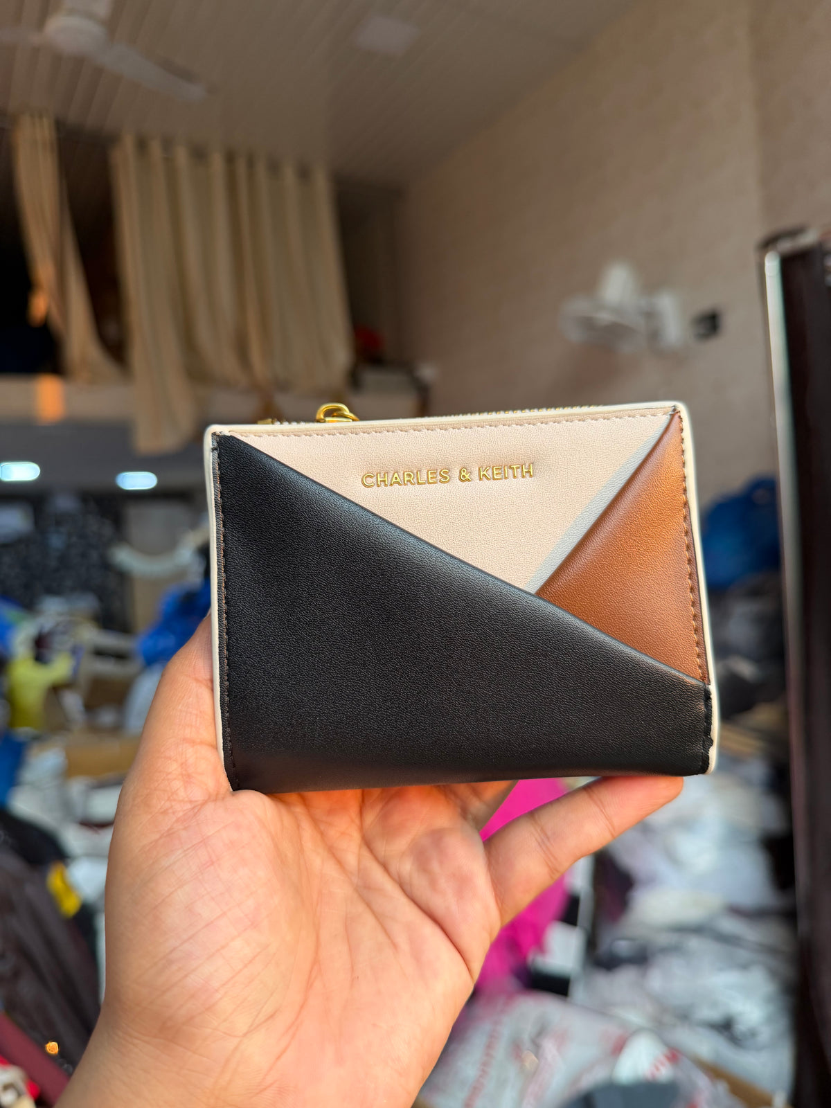 CHARLES AND KEITH midori geometric top zip wallet