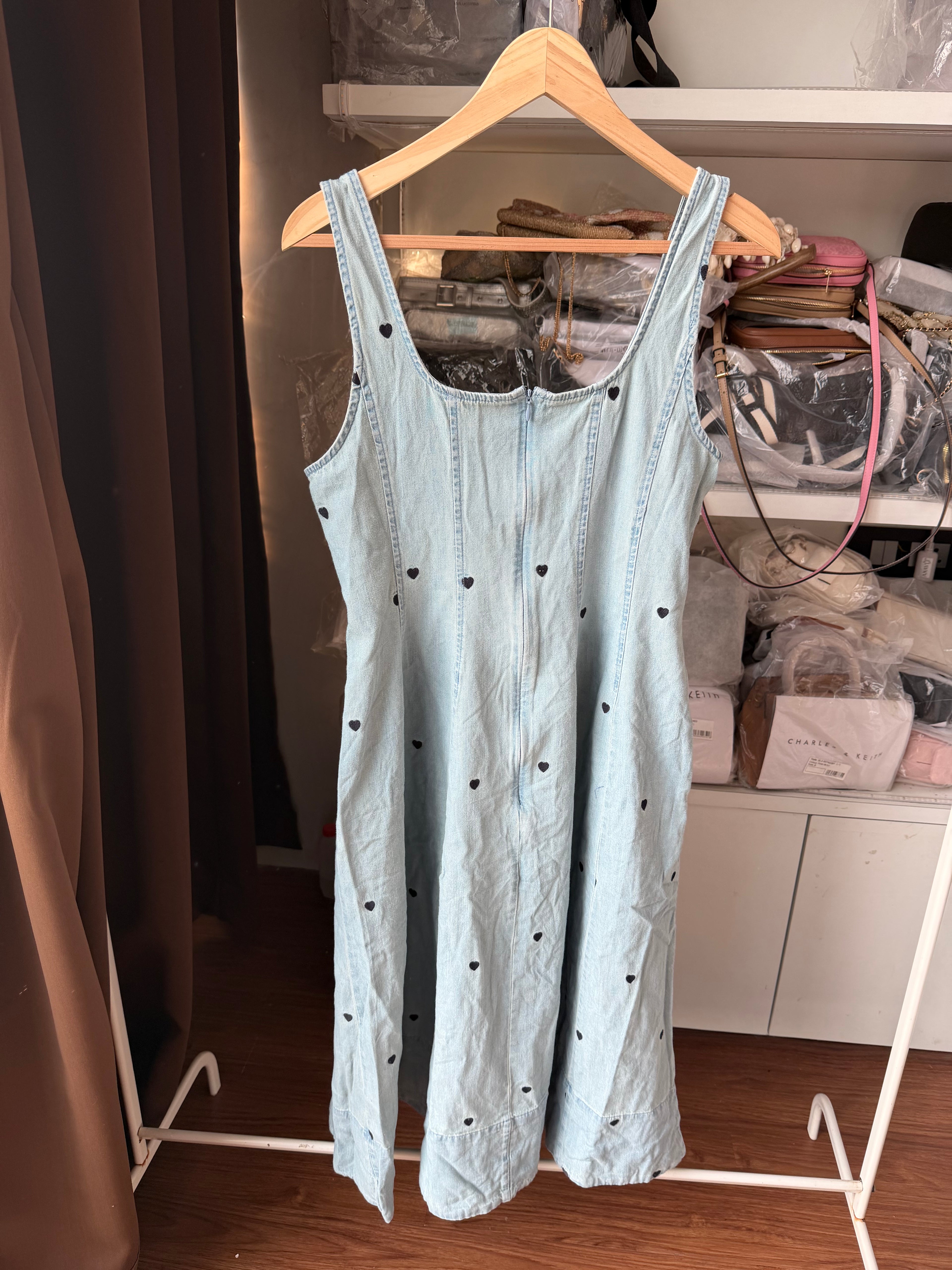 HEART EMBROIDERY DENIM DRESS