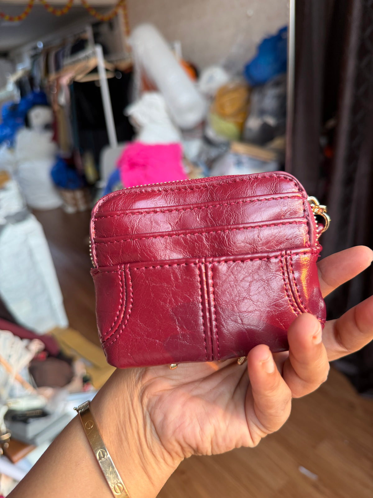 CHARLES AND KEITH CIARA CARDHOLDER WITH TOP ZIP