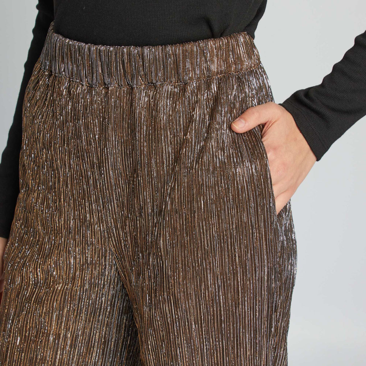 KIABI METALLIC PANT WITH LINING