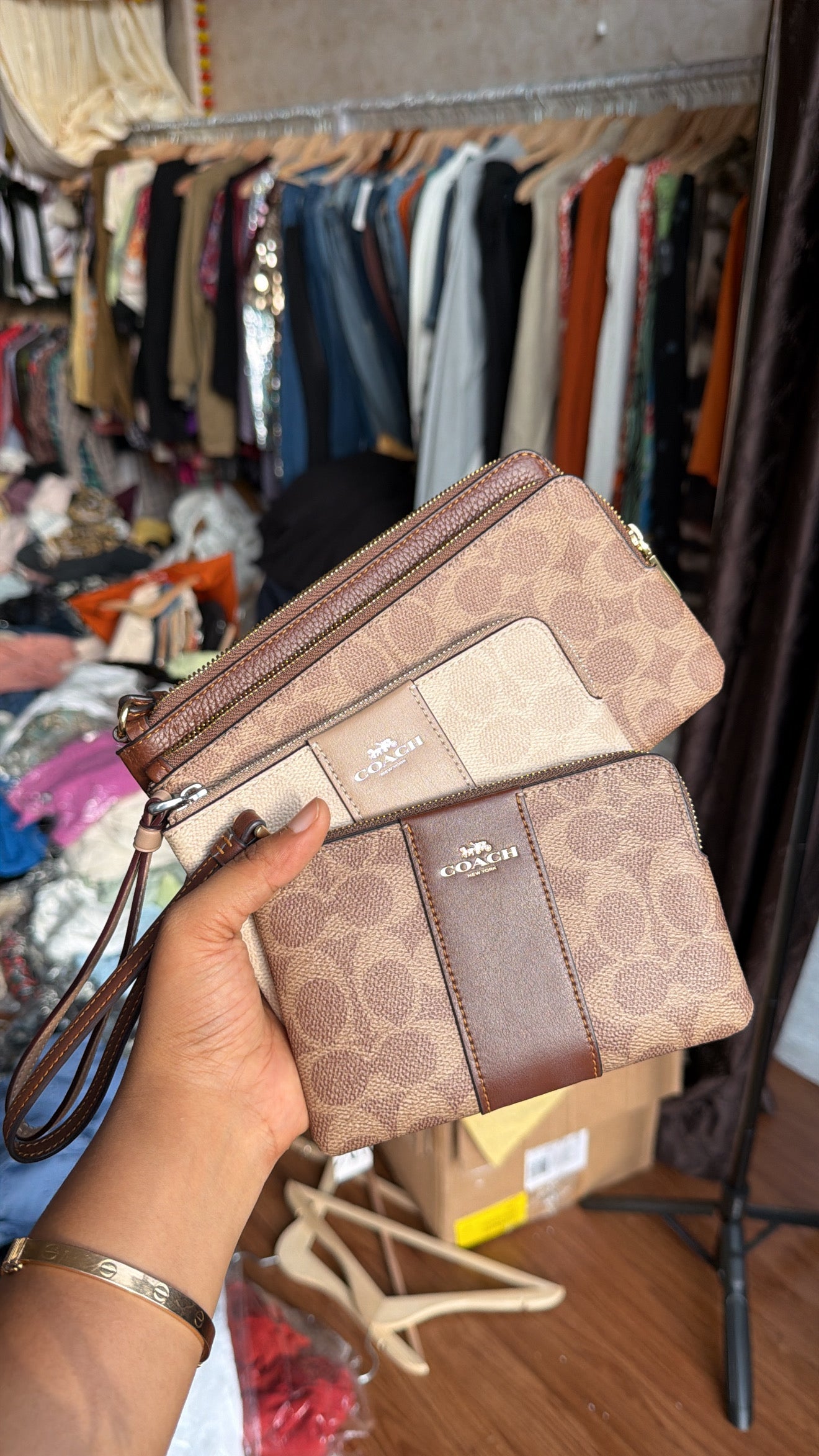 COACH SMALL WRISTLET