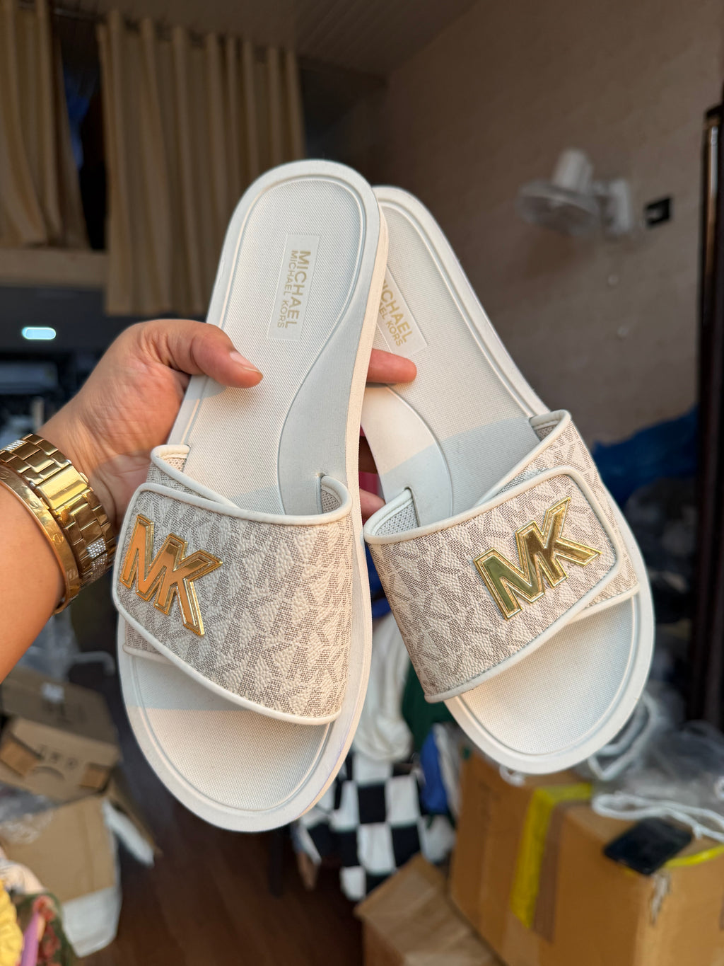 MICHAEL KORS FLATS