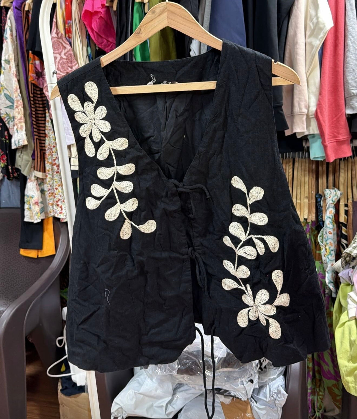 LINEN VEST