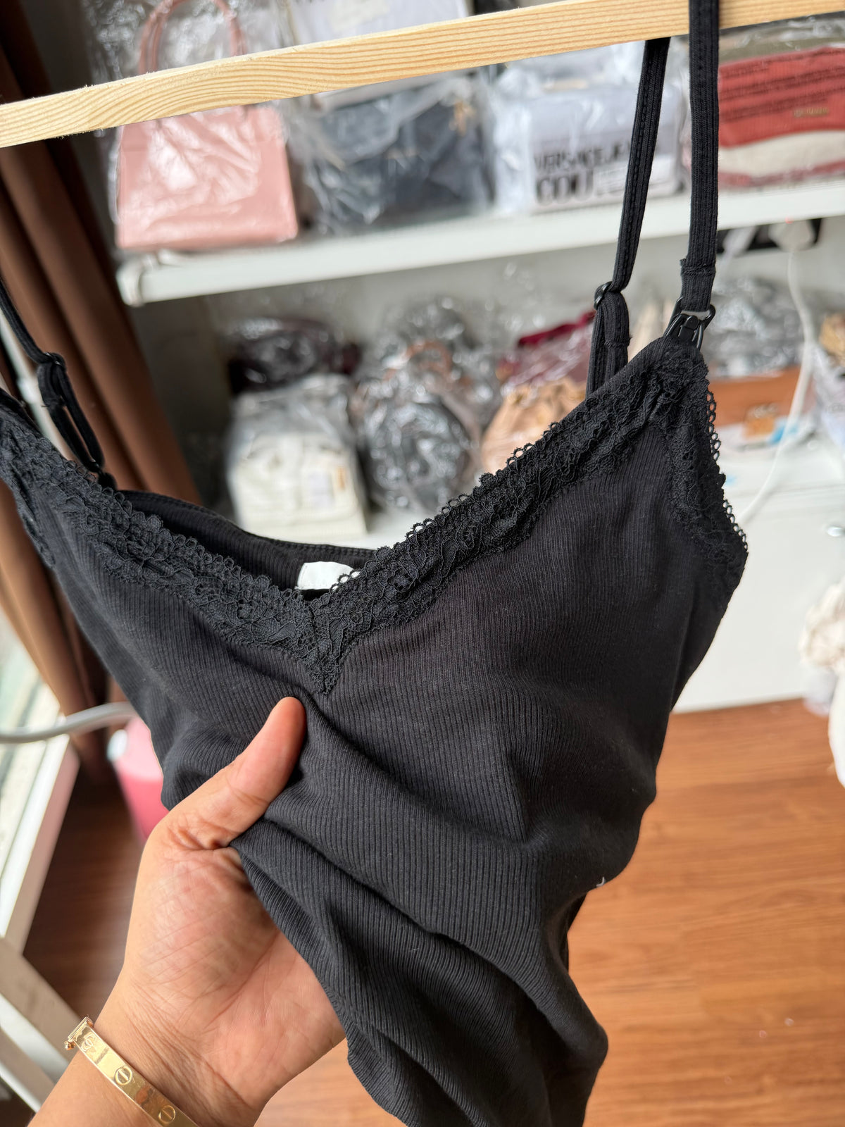 H&M nursing mama