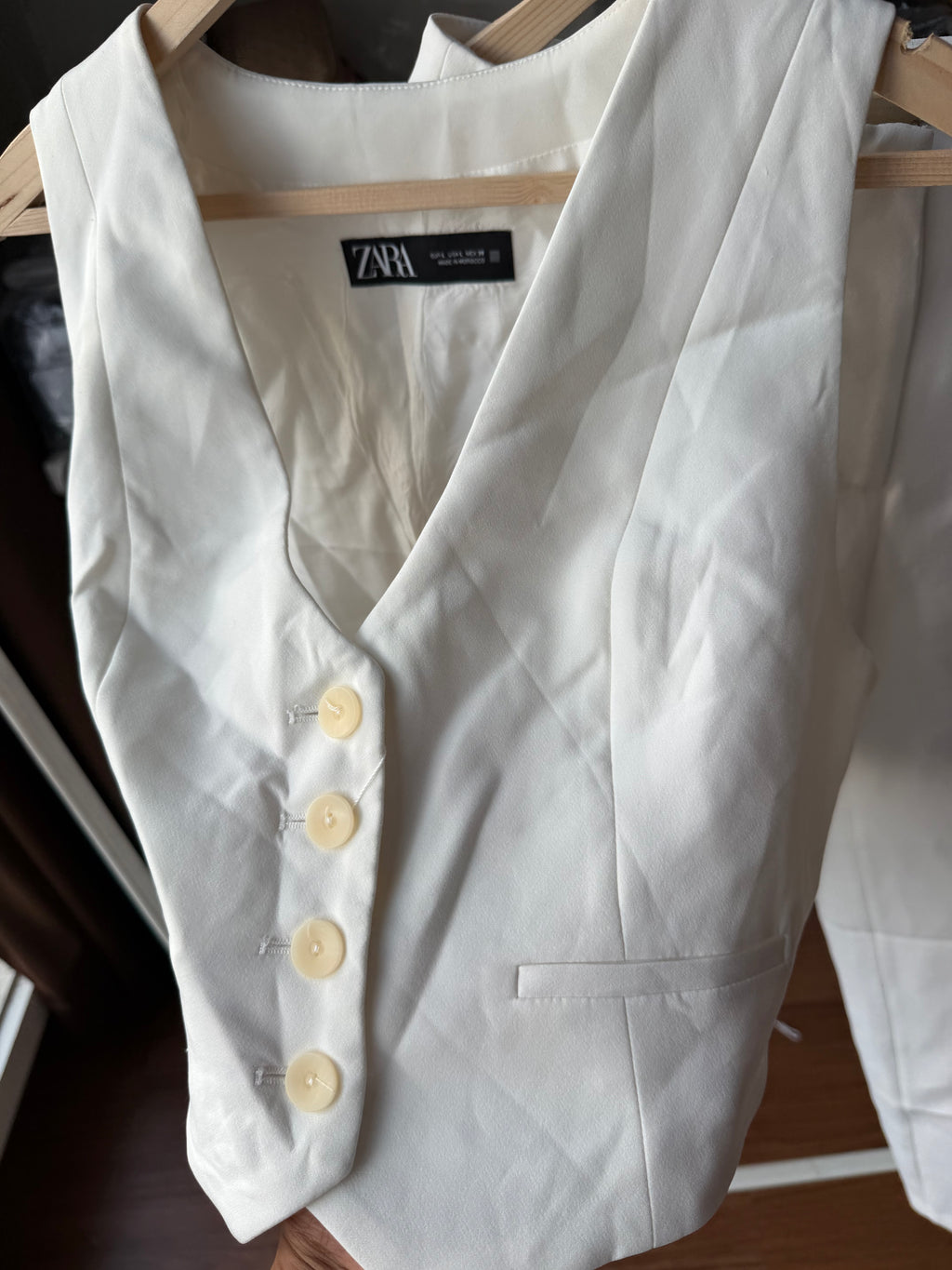 Zara vest