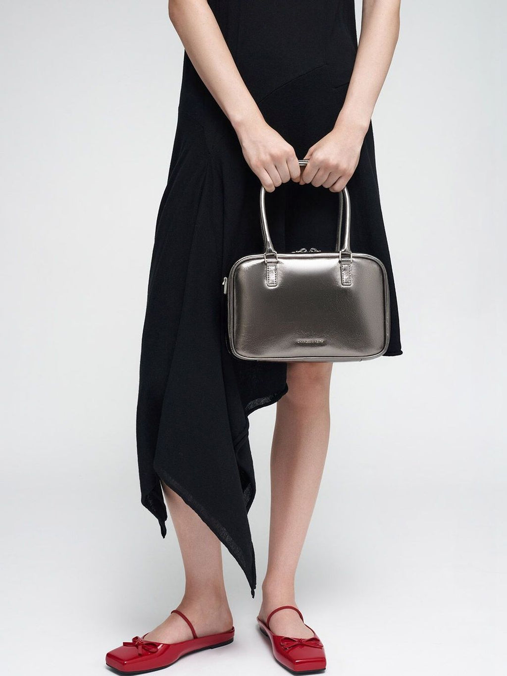 CHARLES AND KEITH METALLIC BAG