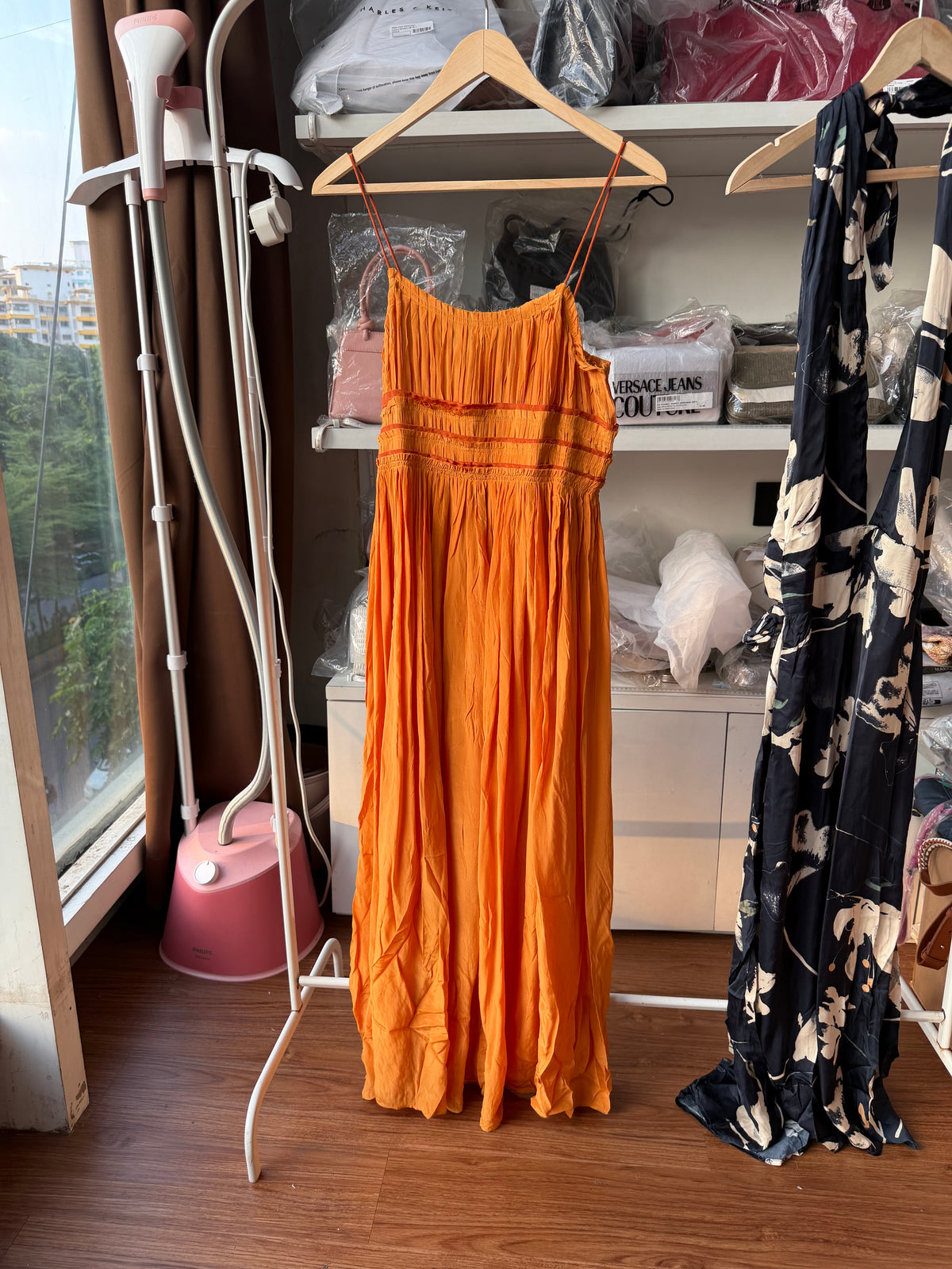 DRESSES