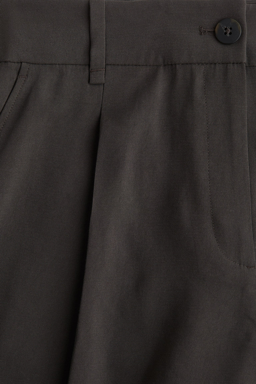 H&M tailored shorts