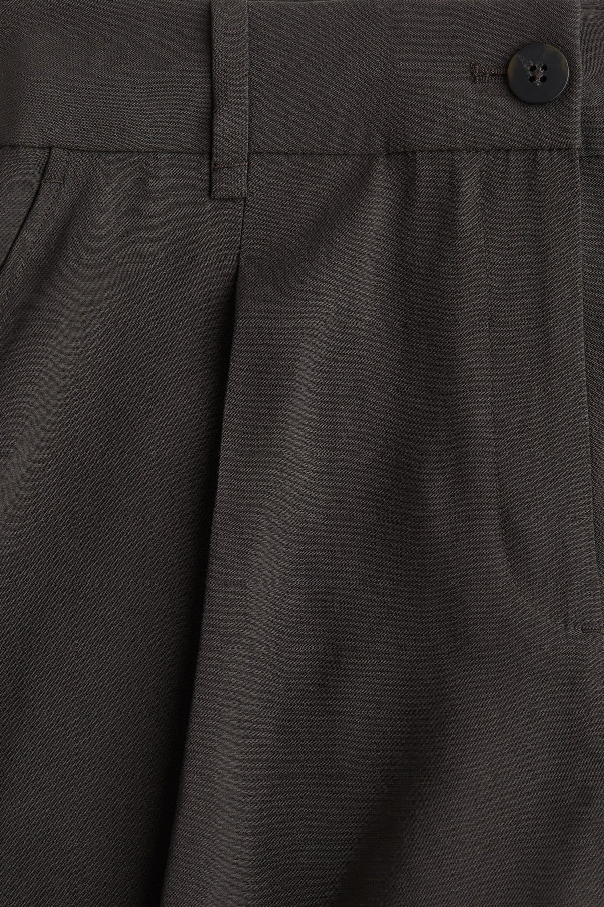 H&M tailored shorts