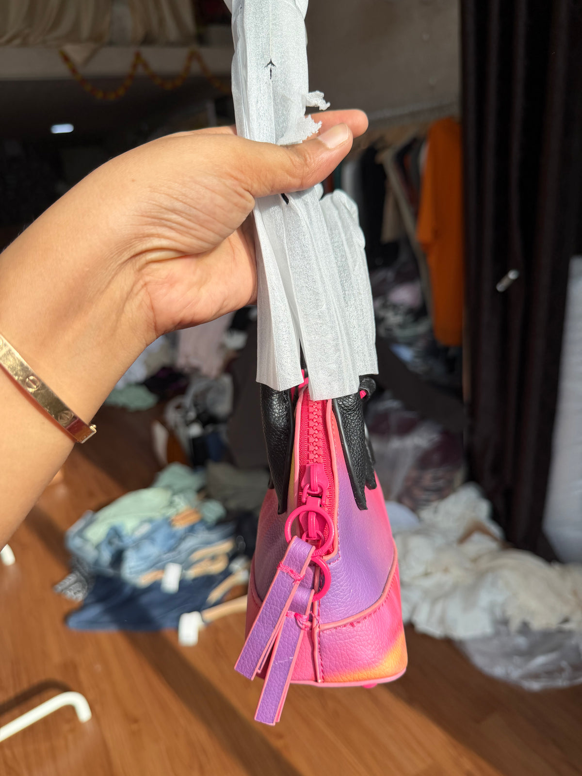 Charles and Keith SMALL SHOULDER BAG