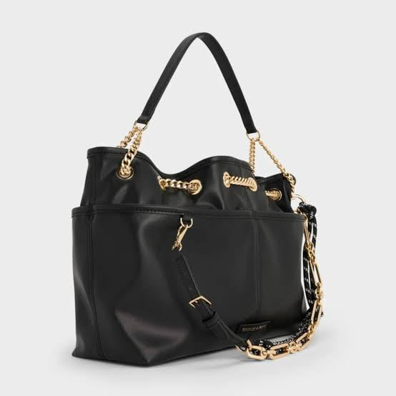 CHARLES AND KEITH BUCKET TOTE