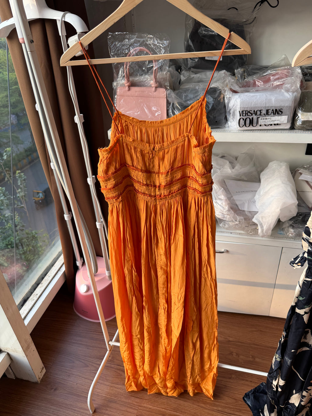 DRESSES