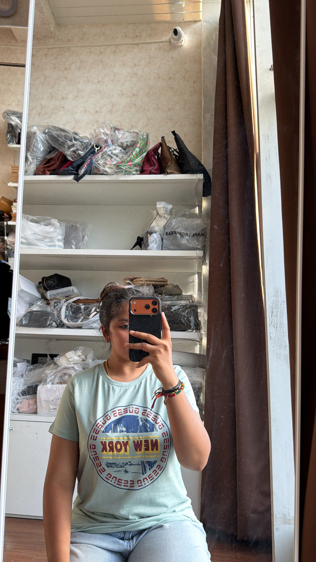 Guess tshirt