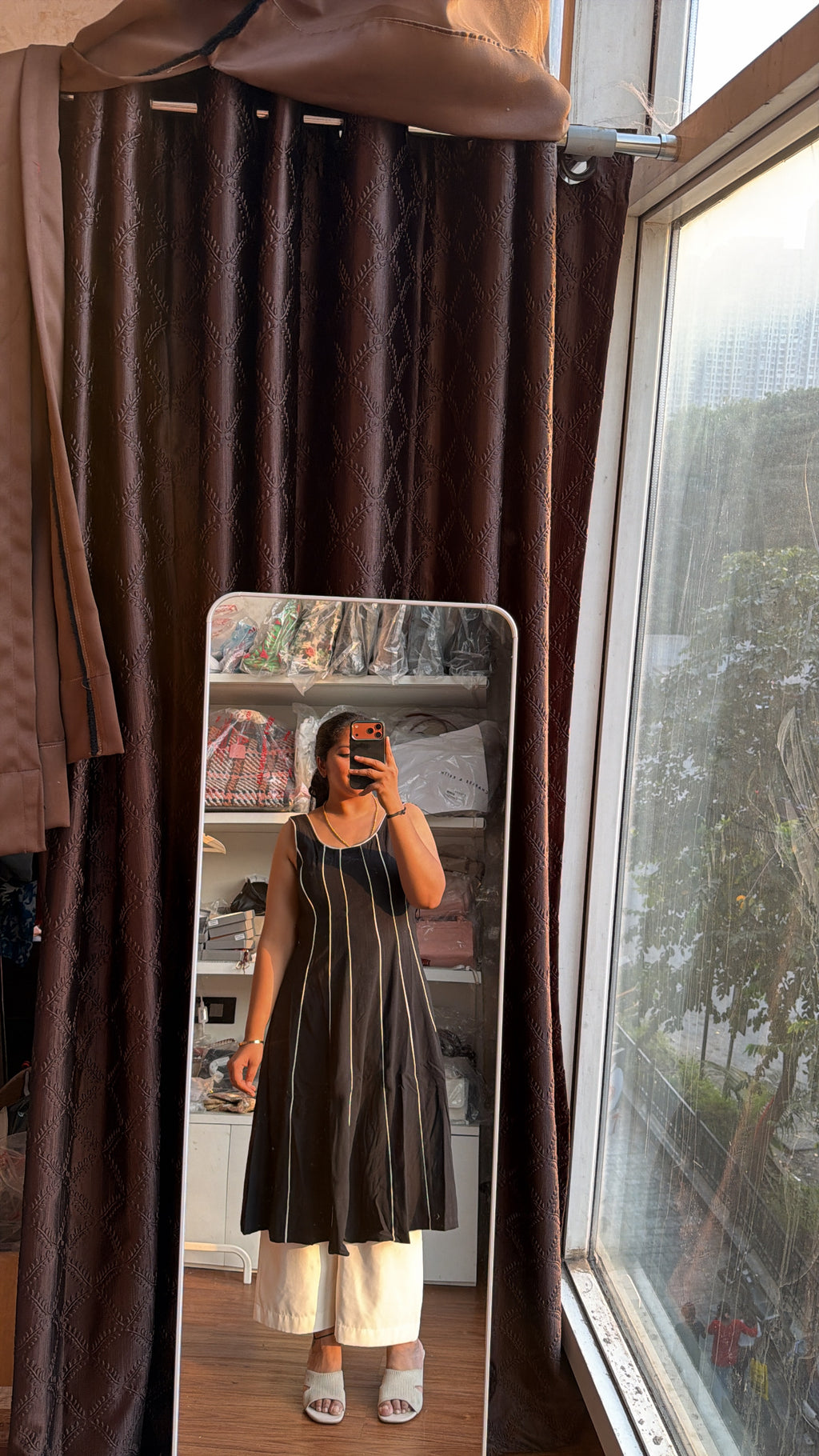 BLACK MIDI DRESS