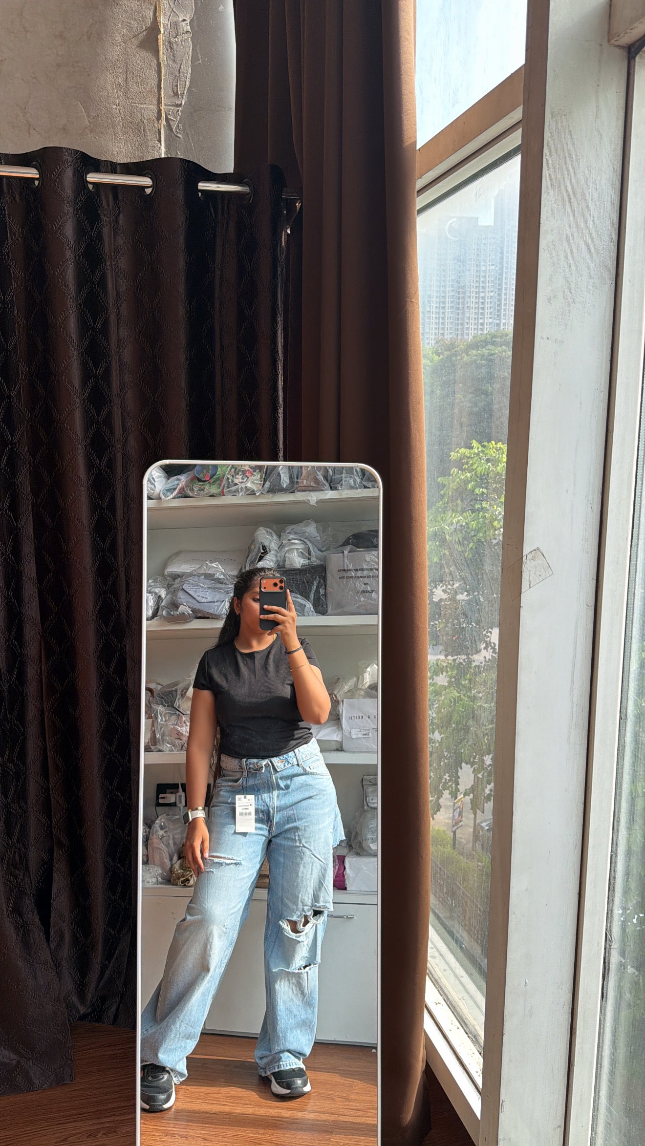 ZARA RIPPED DENIM