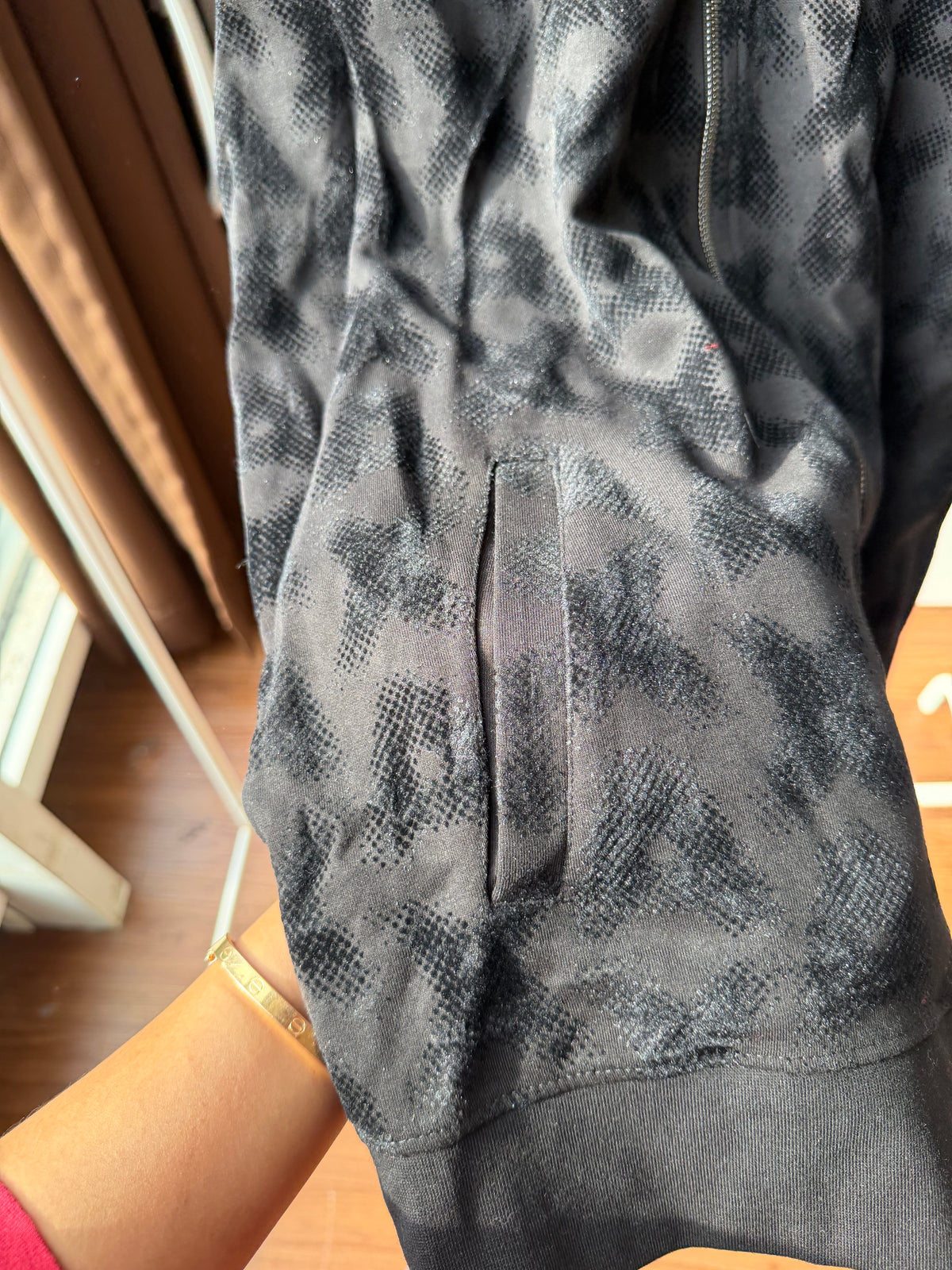 Armani exchange zipper