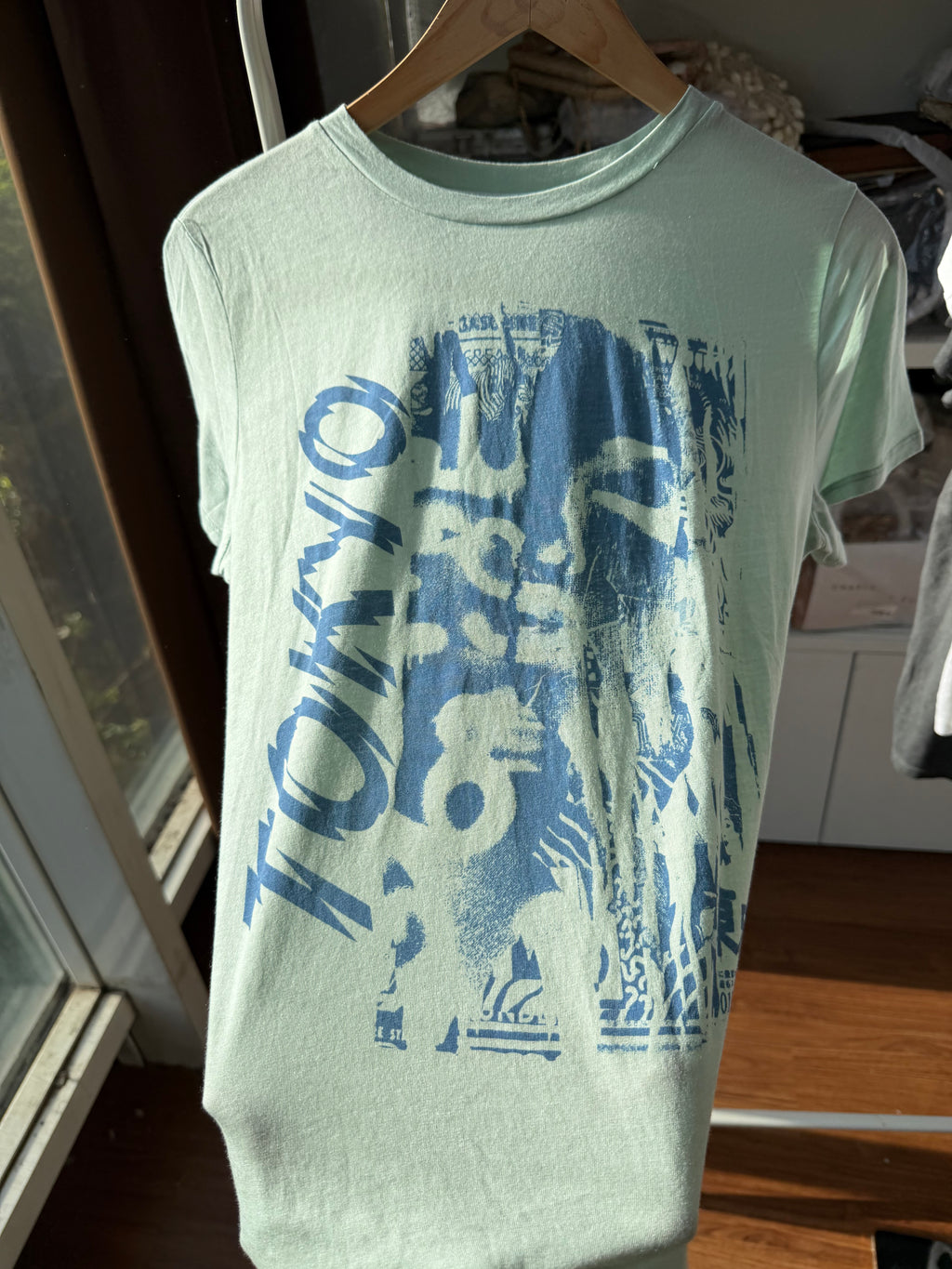 Guess tshirt
