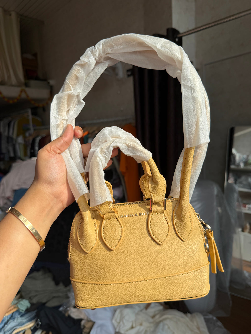 Charles and Keith SMALL SHOULDER BAG