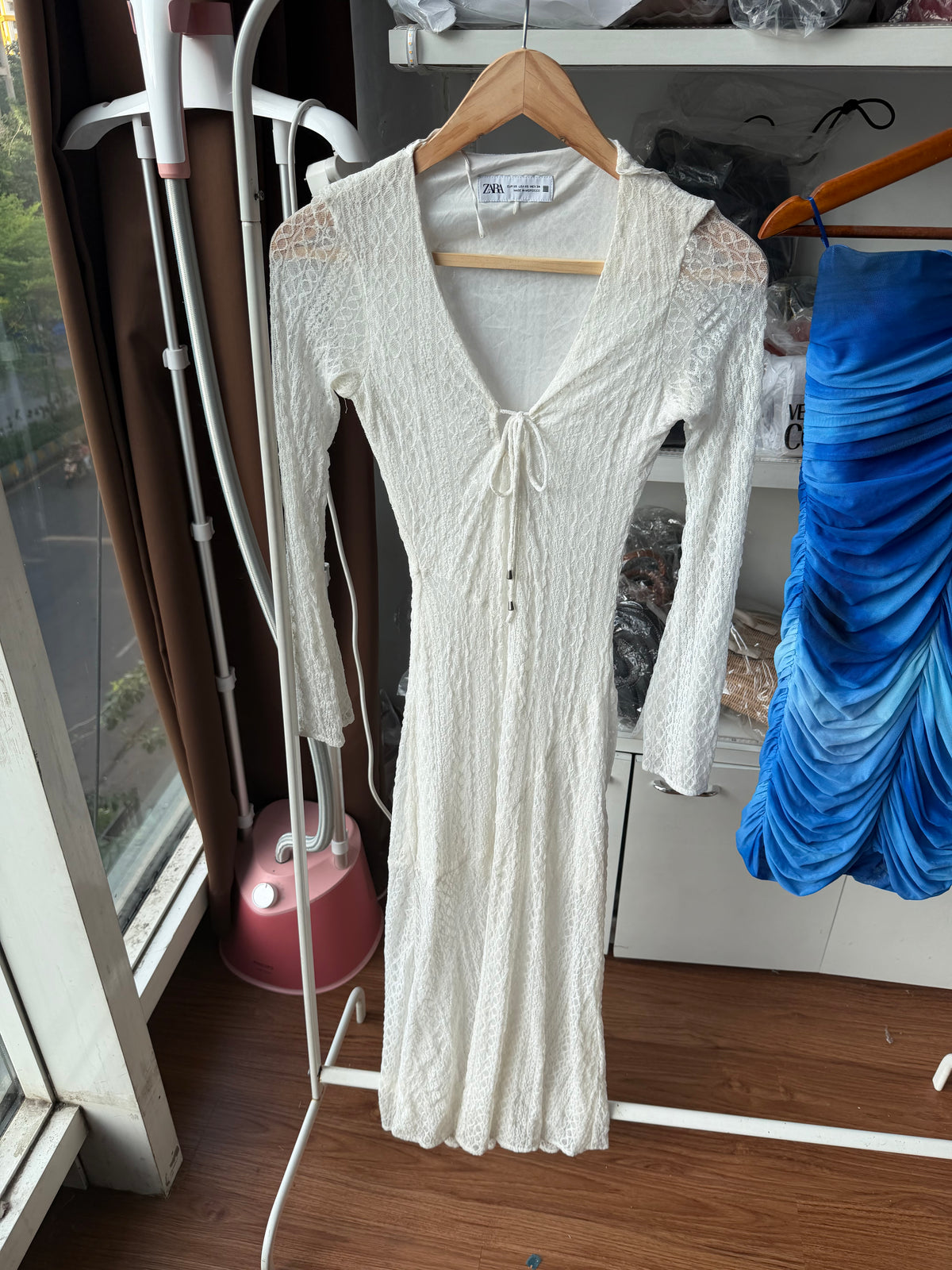 ZARA LACEY DRESS WITH LINING