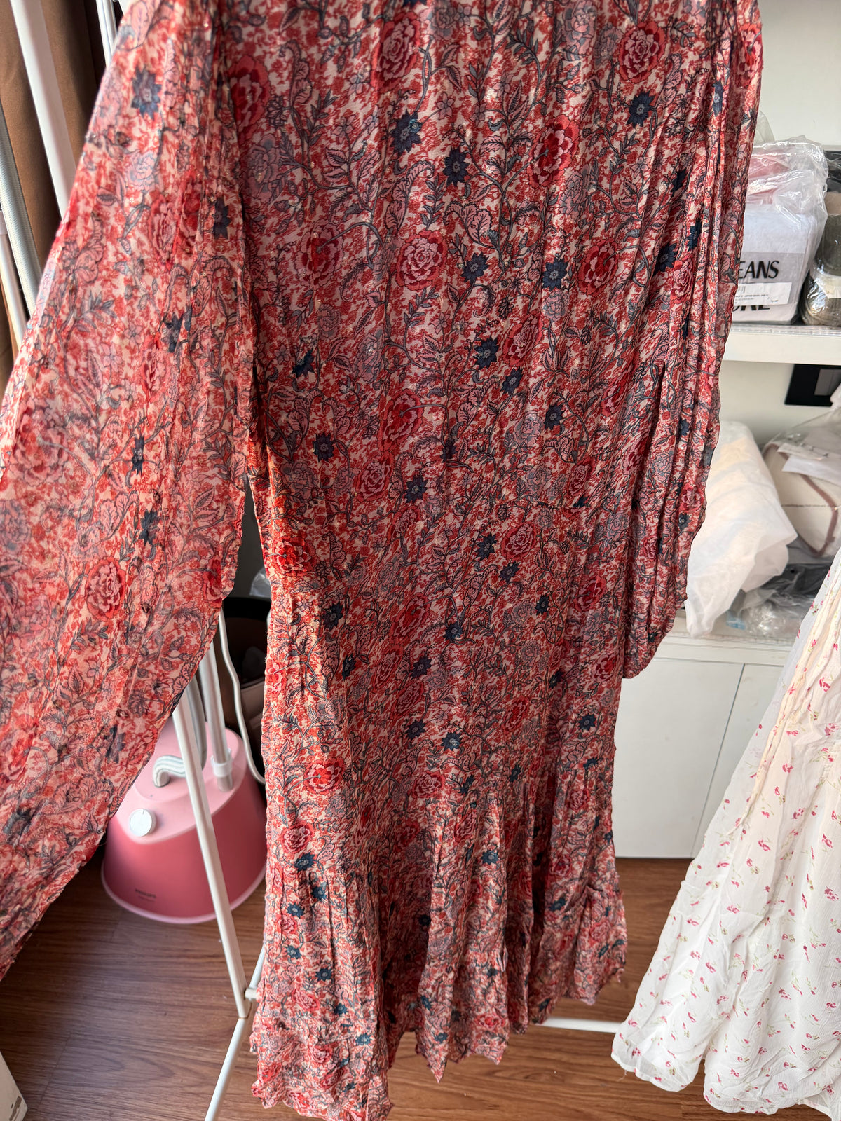DRESSES