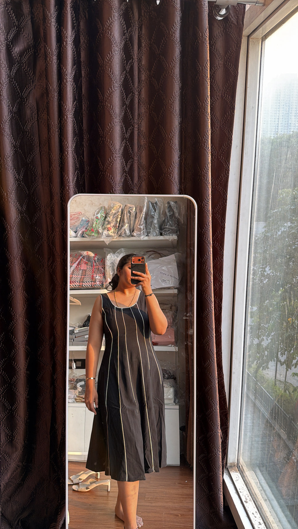 BLACK MIDI DRESS