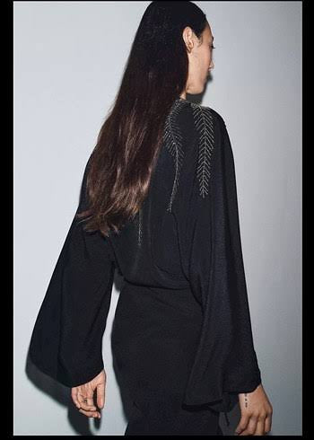 ZARA SHRUG