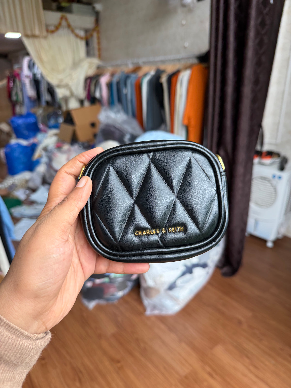 CHARLES AND KEITH MINI