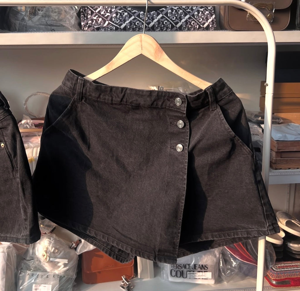 ZARA DENIM SKORTS