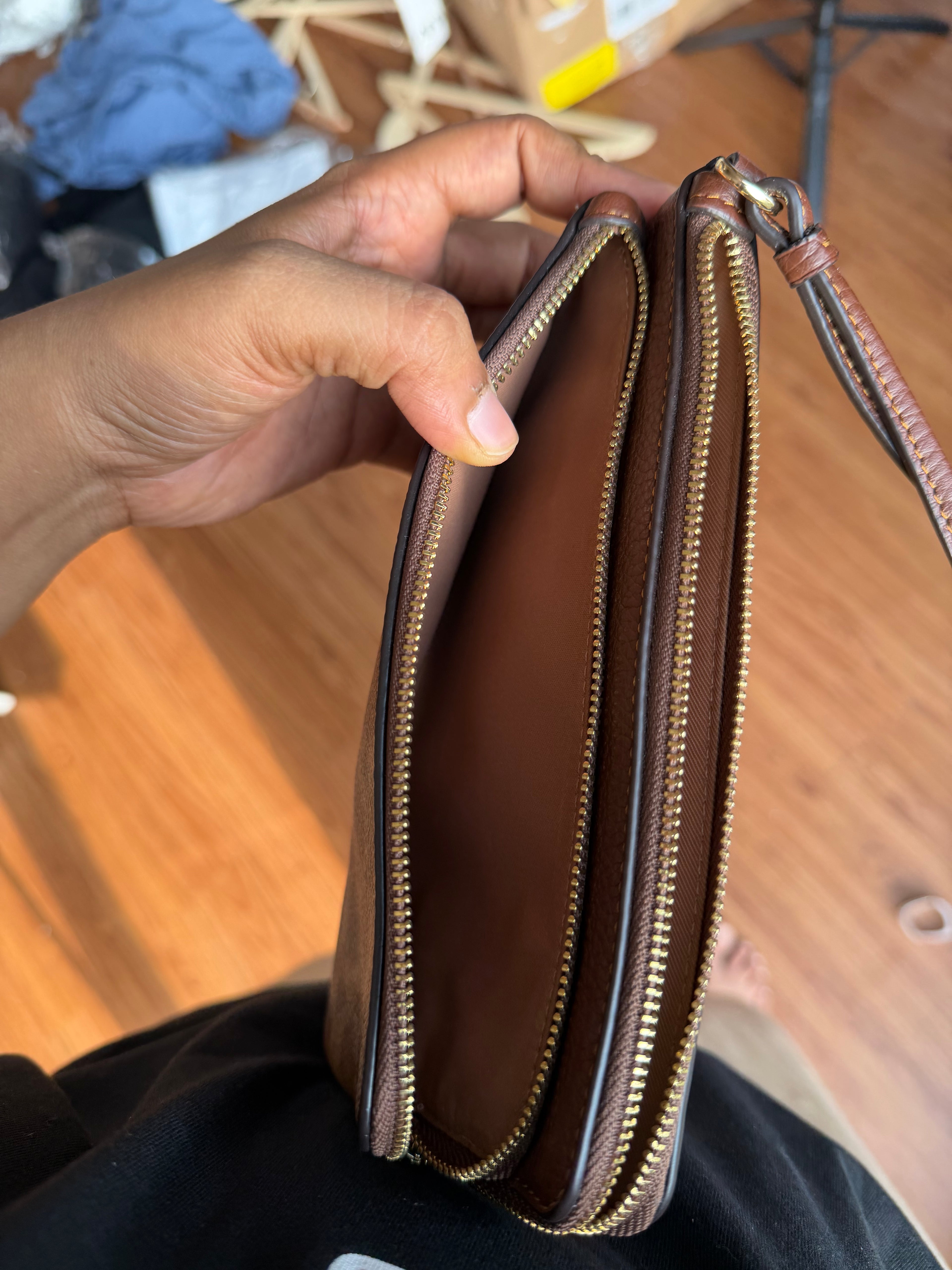 COACH SMALL WRISTLET