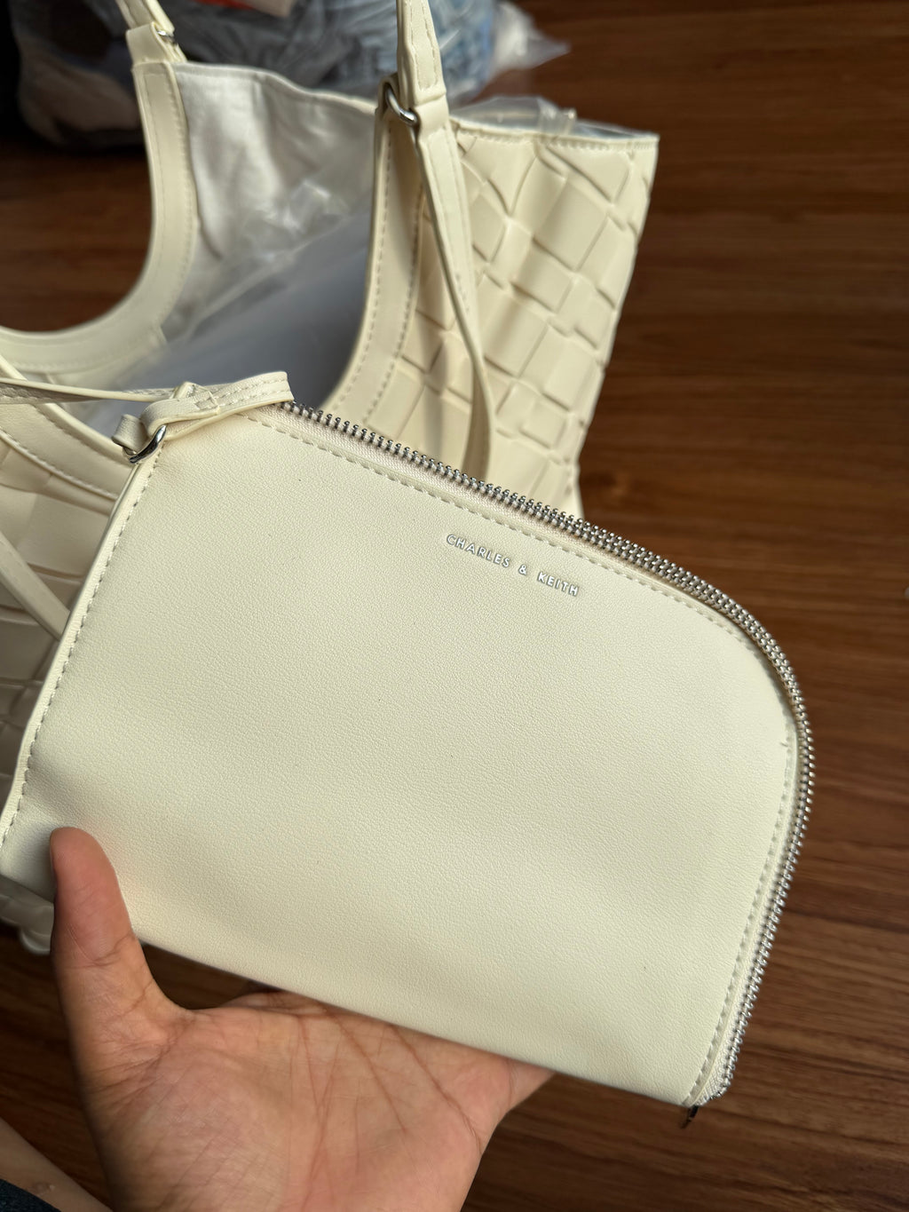CHARLES AND KEITH IVETTE WOVEN TOTE