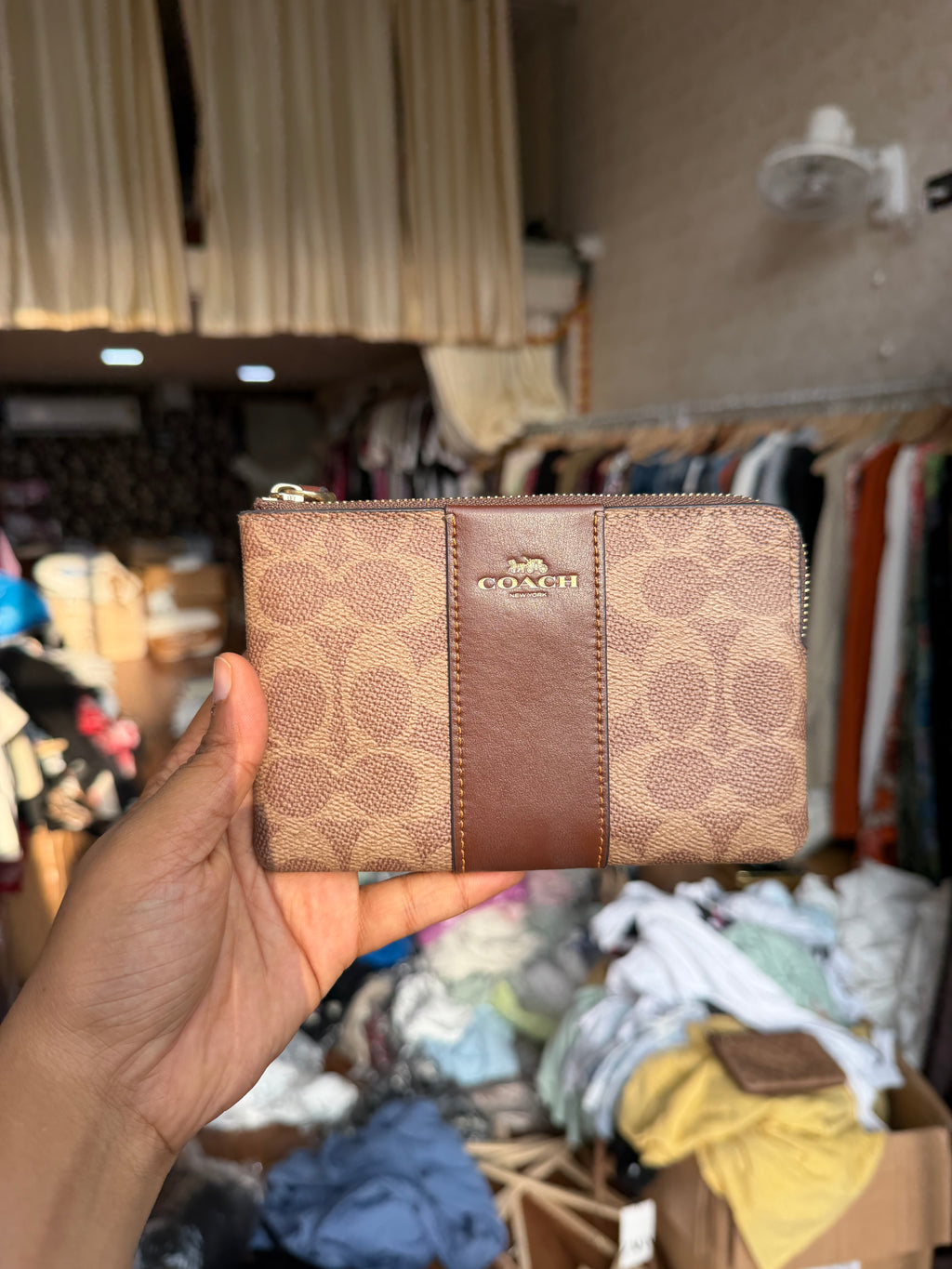 COACH SMALL WRISTLET