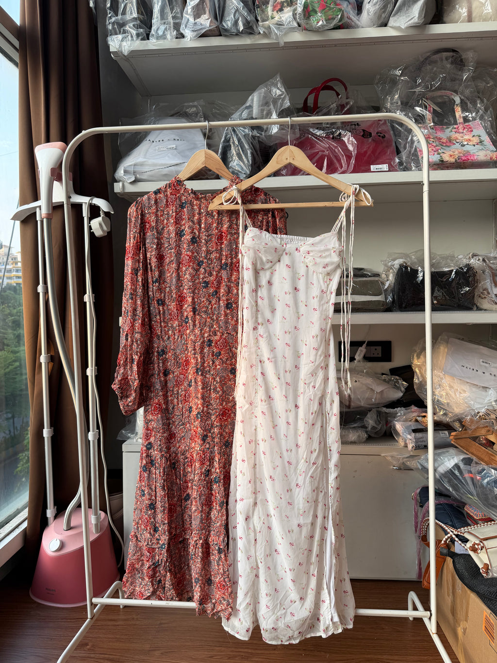DRESSES